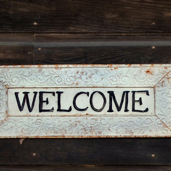 Meet your Posher, Lyse - Picture 1 of 1